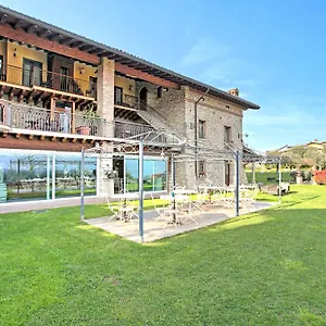 Alloggio per agriturismo Agriturismo Cascina Crocelle, Padenghe sul Garda