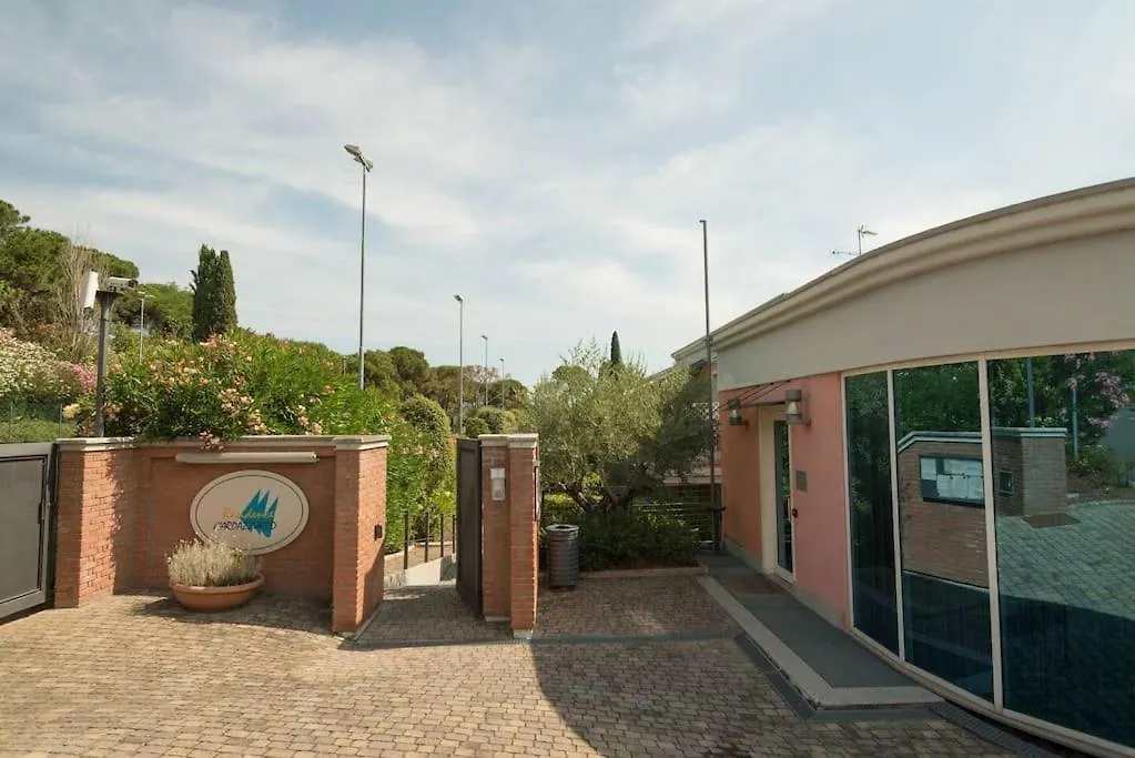 Luxury Lake View 2 Bed Padenghe sul Garda 0*,  Italy