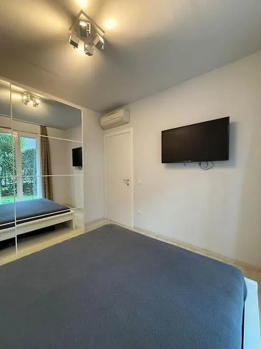 Apartment Luxury Lake View 2 Bed Padenghe sul Garda