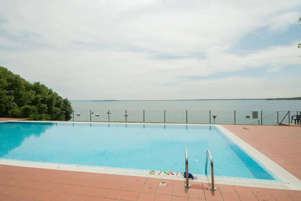 Apartment Luxury Lake View 2 Bed Padenghe sul Garda