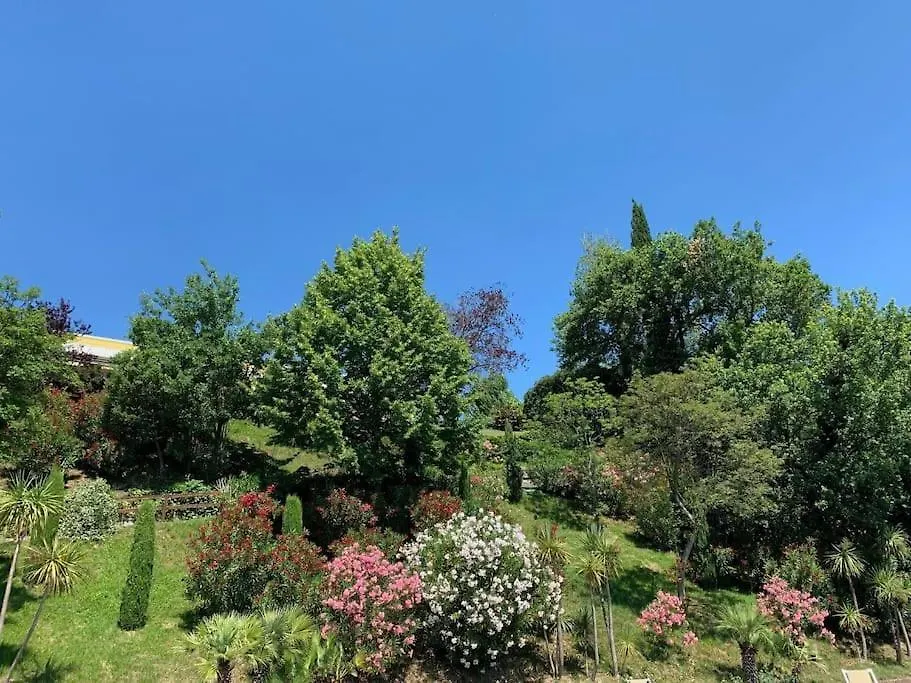 Luxury Lake View 2 Bed Padenghe sul Garda 0*,